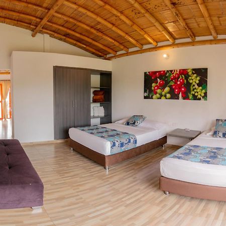 Hotel Campestre La Aldea Montenegro Bagian luar foto