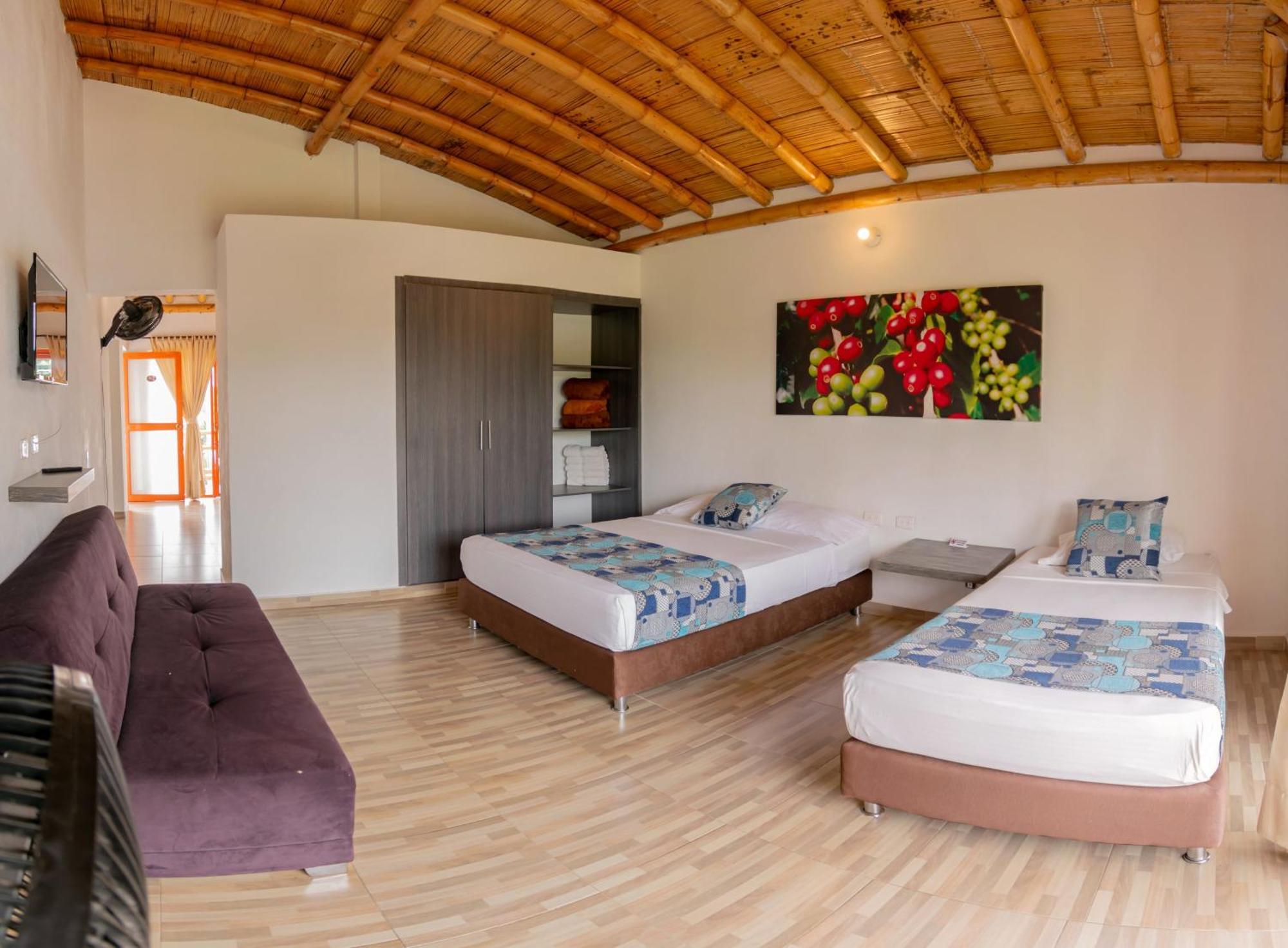 Hotel Campestre La Aldea Montenegro Bagian luar foto