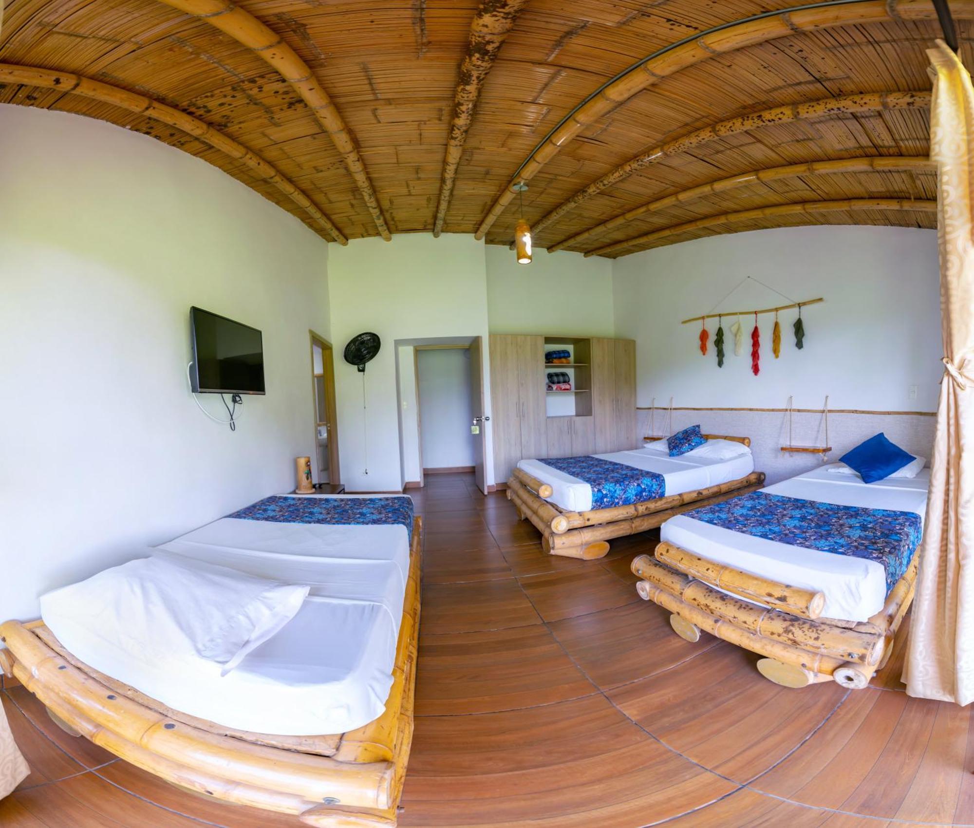 Hotel Campestre La Aldea Montenegro Bagian luar foto