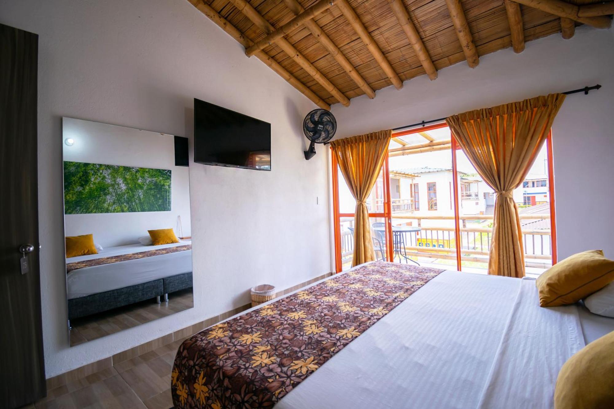 Hotel Campestre La Aldea Montenegro Bagian luar foto