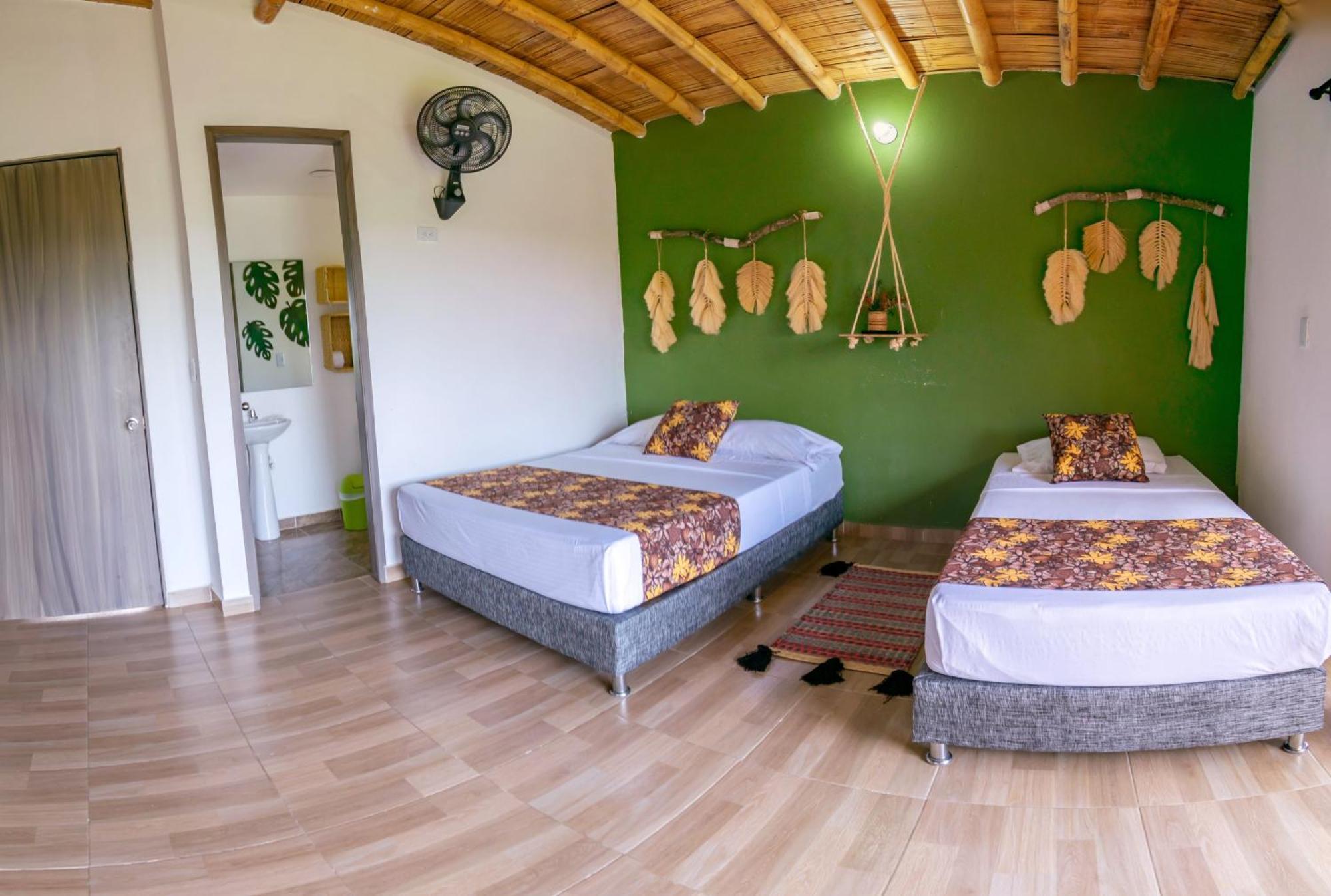 Hotel Campestre La Aldea Montenegro Bagian luar foto