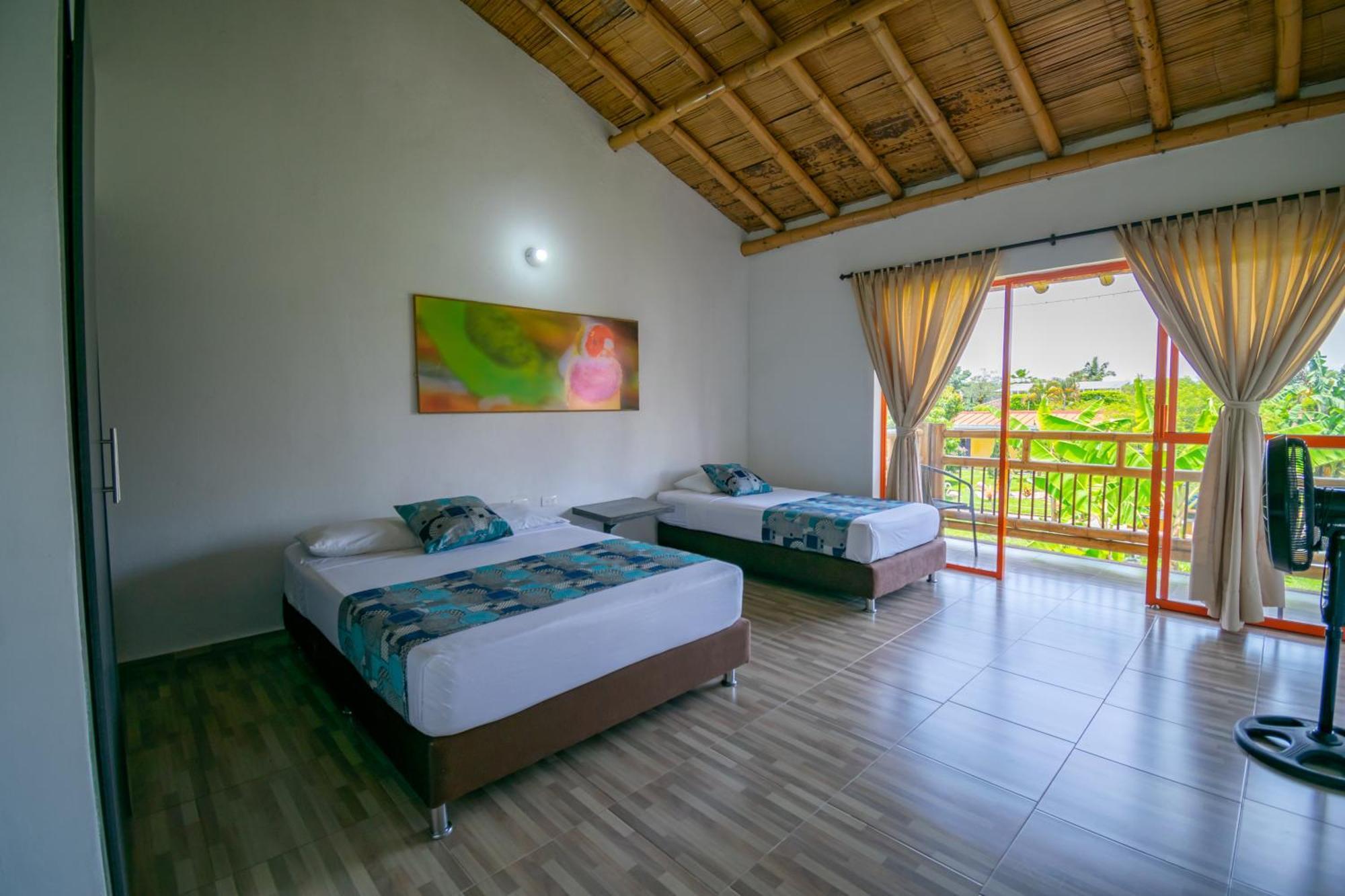 Hotel Campestre La Aldea Montenegro Bagian luar foto