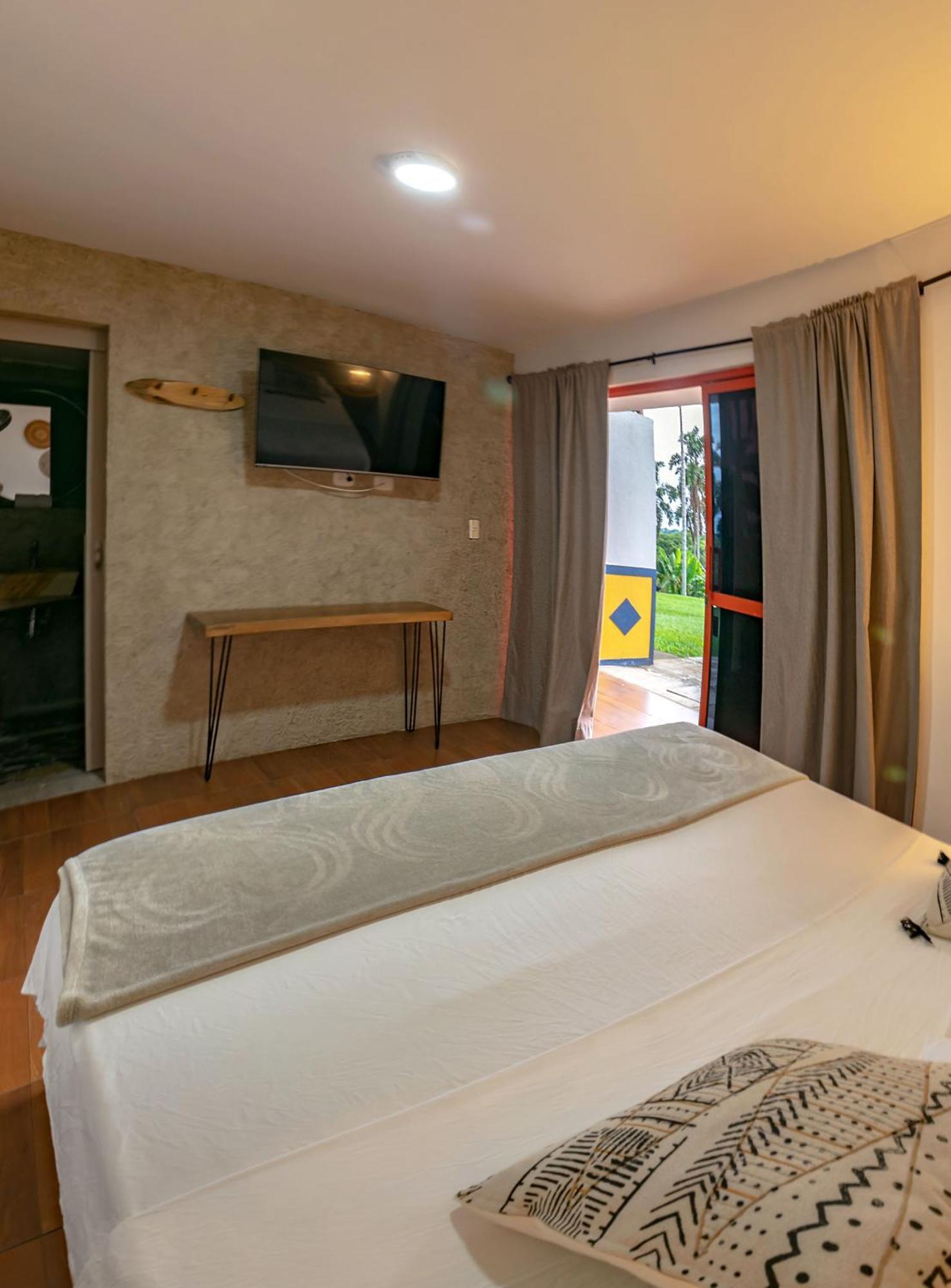 Hotel Campestre La Aldea Montenegro Bagian luar foto